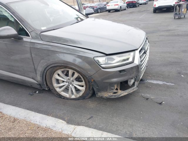WA1AHAF70KD016566 Audi Q7 45 Premium/45 Se Premium