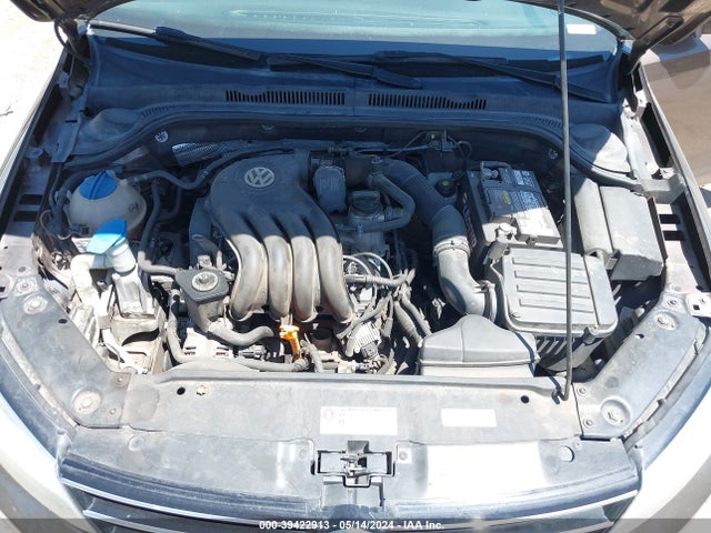 3VW1K7AJ2FM307185 Volkswagen Jetta 2.0l S