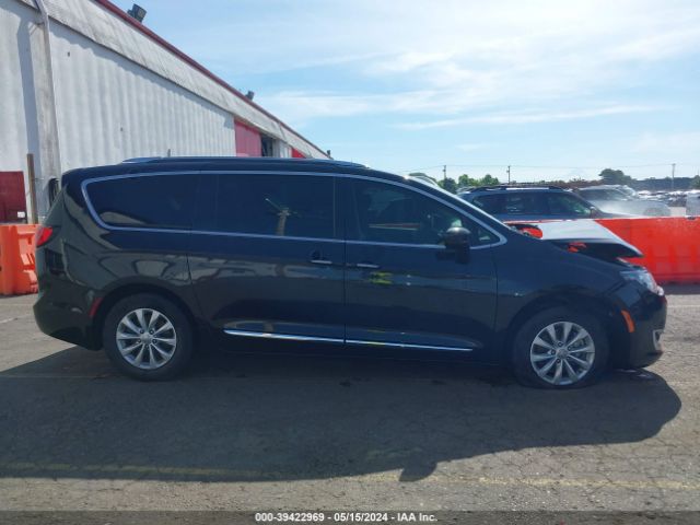 2C4RC1BGXKR597374 Chrysler Pacifica Touring L