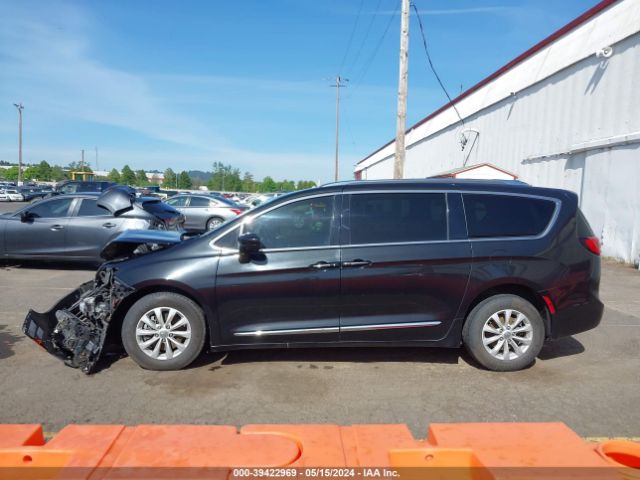 2C4RC1BGXKR597374 Chrysler Pacifica Touring L