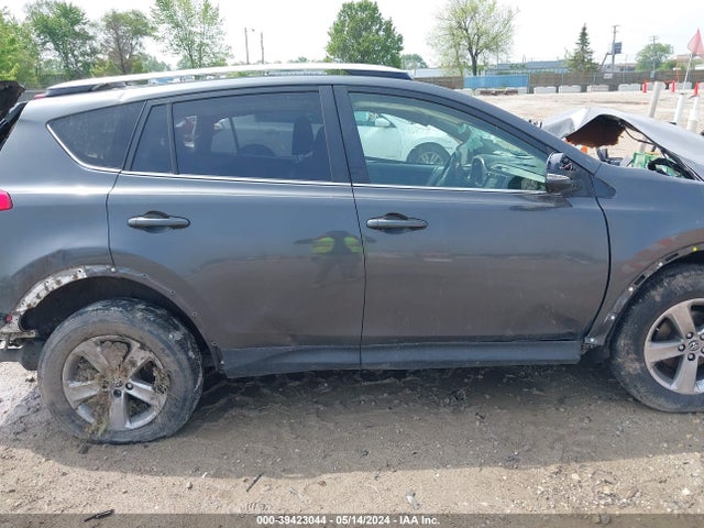Toyota Rav4 Xle 2015 JTMWFREV8FJ034076 Image 13