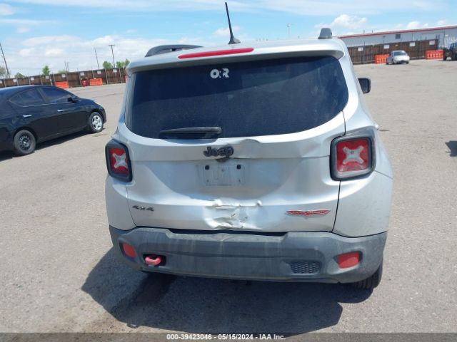 ZACCJBCT2GPD54988 Jeep Renegade Trailhawk