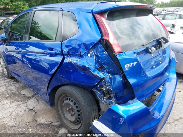 Honda FIT LX 2016 JHMGK5H58GX008711 Image 6