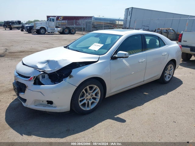 Chevrolet MALIBU 1LT 2015 1G11C5SL7FF128542 Image 2