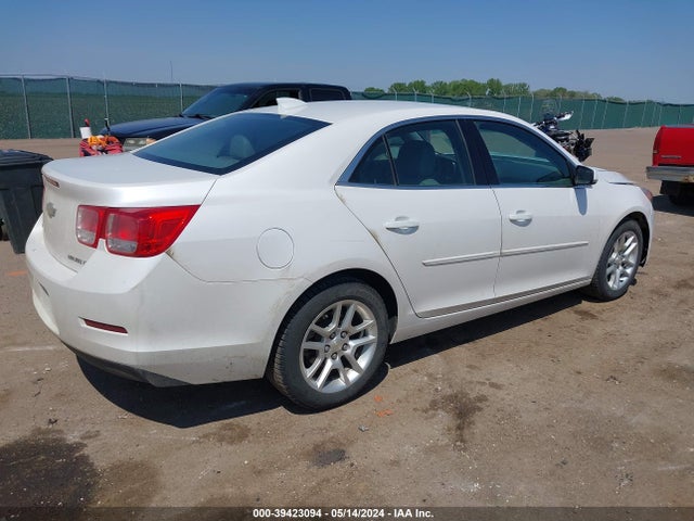 Chevrolet MALIBU 1LT 2015 1G11C5SL7FF128542 Image 4