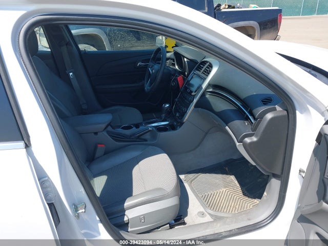 Chevrolet MALIBU 1LT 2015 1G11C5SL7FF128542 Image 5