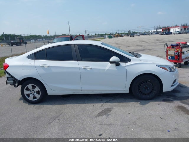 Chevrolet Cruze Ls Auto 2018 1G1BC5SM8J7238628 Image 14