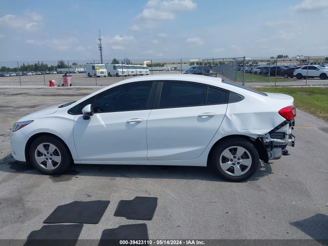 Chevrolet Cruze Ls Auto 2018 1G1BC5SM8J7238628 Image 15