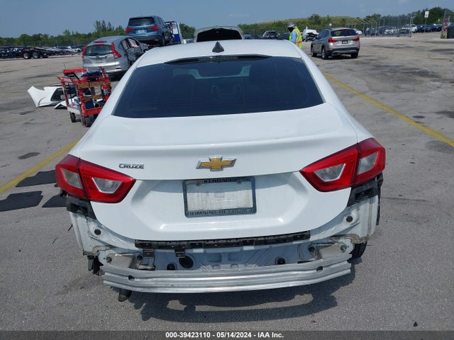 Chevrolet Cruze Ls Auto 2018 1G1BC5SM8J7238628 Image 17