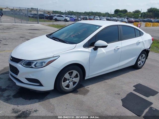 Chevrolet Cruze Ls Auto 2018 1G1BC5SM8J7238628 Image 2