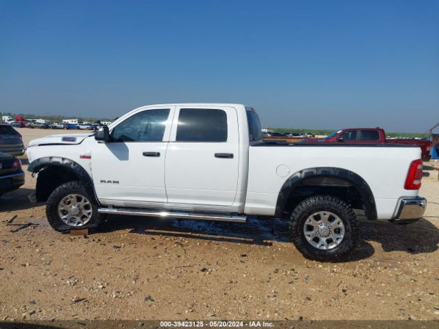 3C6UR5CJ5MG516470 RAM 2500 Tradesman  4x4 6'4 Box