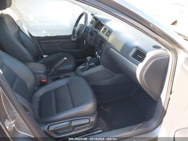 3VWD07AJ2FM296398 Volkswagen Jetta 1.8t Se