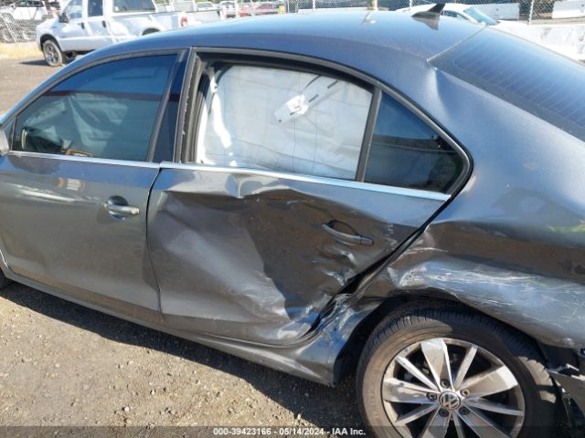 3VWD07AJ2FM296398 Volkswagen Jetta 1.8t Se