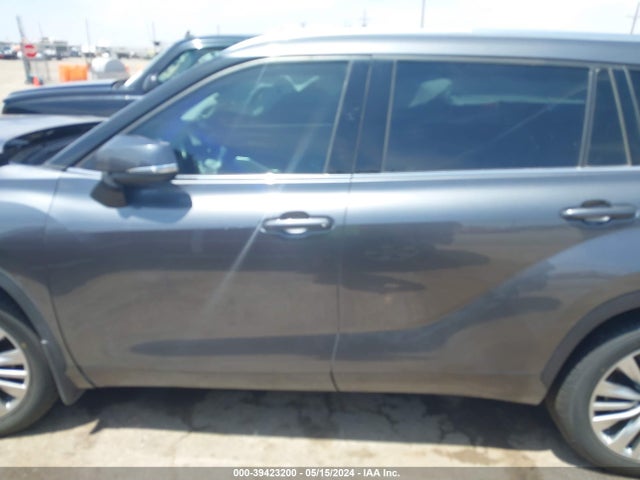 Toyota Highlander Platinum 2021 5TDFZRBH8MS070615 Image 15