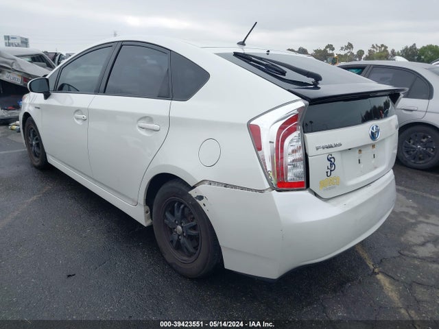 Toyota Prius Two 2015 JTDKN3DU5F1911341 Image 3