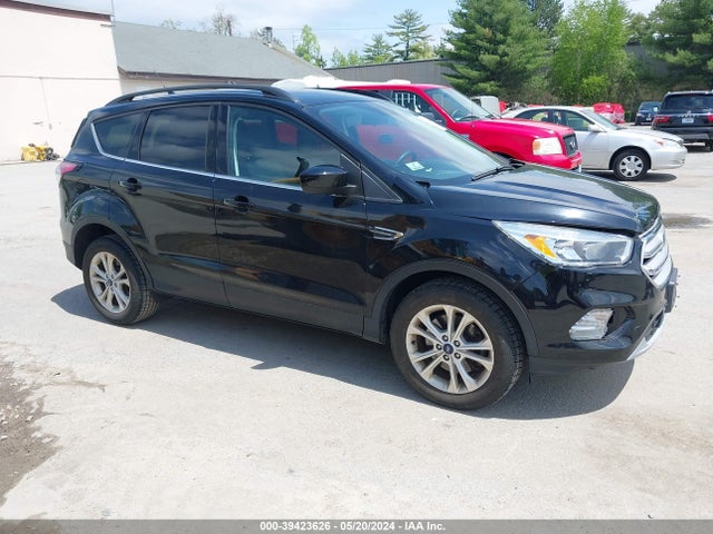 Ford ESCAPE SE 2018 1FMCU9GDXJUC43254 Image 1