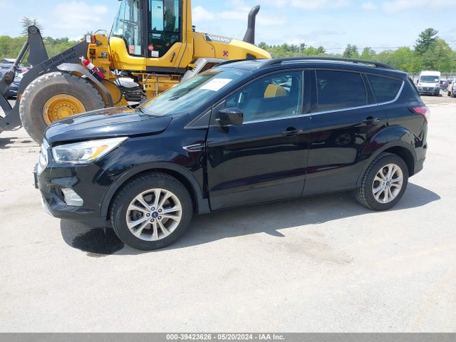 Ford ESCAPE SE 2018 1FMCU9GDXJUC43254 Image 2