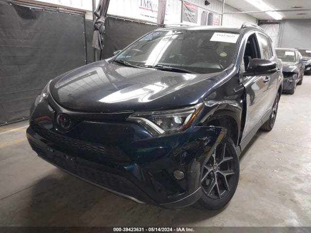 Toyota RAV4 SE 2017 JTMNFREV0HJ722300 Image 2
