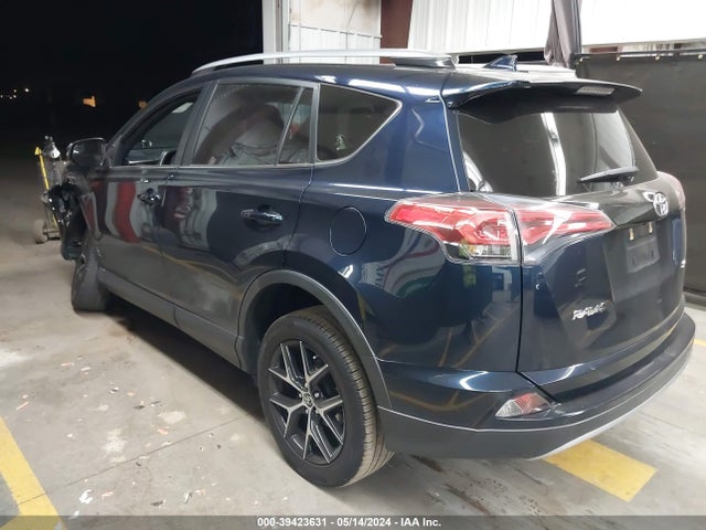 Toyota RAV4 SE 2017 JTMNFREV0HJ722300 Image 3