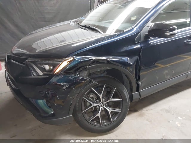 Toyota RAV4 SE 2017 JTMNFREV0HJ722300 Image 6