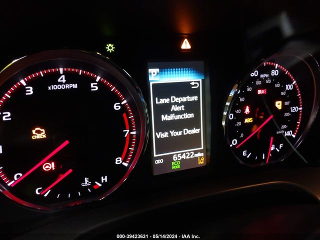 Toyota RAV4 SE 2017 JTMNFREV0HJ722300 Image 7