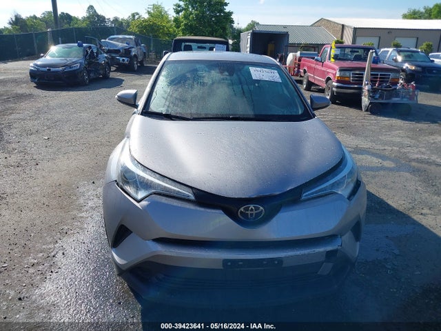 Toyota C-HR XLE 2019 NMTKHMBX8KR096395 Image 12