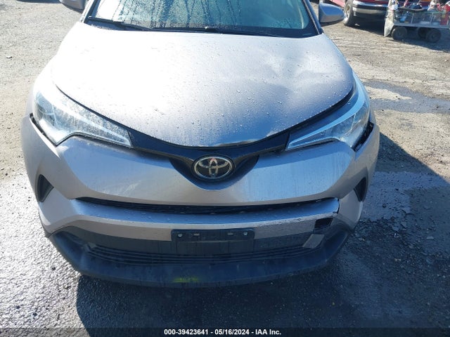 Toyota C-HR XLE 2019 NMTKHMBX8KR096395 Image 17