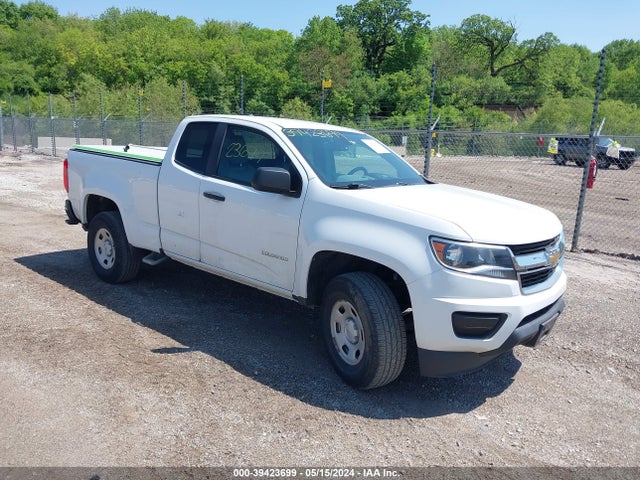 2019 1GCHSBEAXK1200987 main image