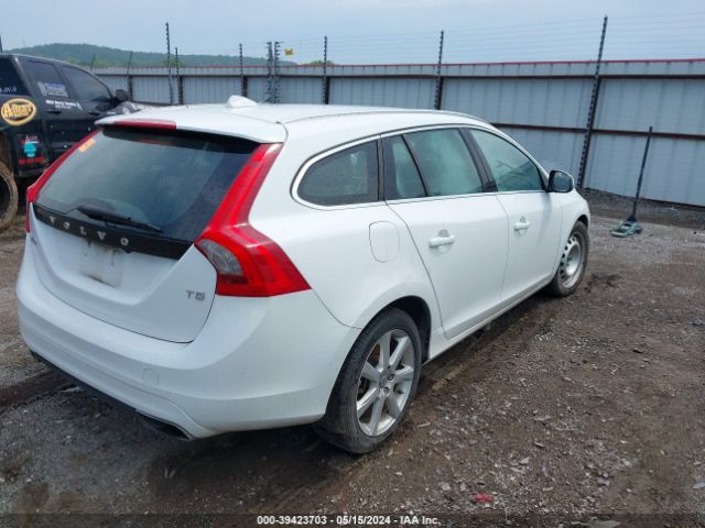 YV140MEK2H1333206 Volvo V60 T5 Premier