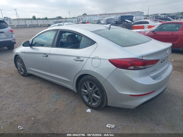 Hyundai ELANTRA SEL 2018 5NPD84LF1JH222178 Image 3