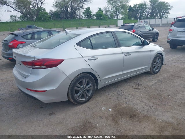 Hyundai ELANTRA SEL 2018 5NPD84LF1JH222178 Image 4