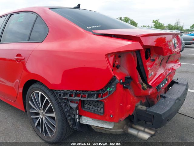 3VWD17AJ2GM270222 Volkswagen Jetta 1.8t Sport