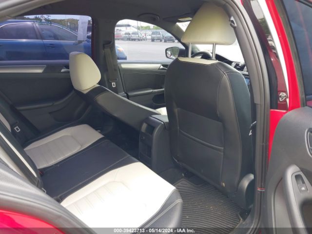 3VWD17AJ2GM270222 Volkswagen Jetta 1.8t Sport