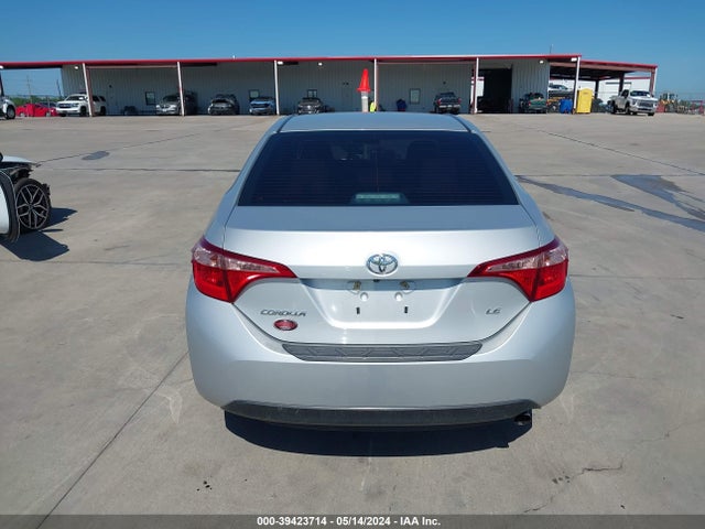 Toyota COROLLA LE 2018 2T1BURHE0JC058411 Image 16