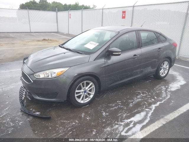 Ford FOCUS SE 2015 1FADP3F25FL250371 Image 2