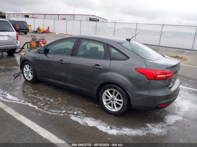 Ford FOCUS SE 2015 1FADP3F25FL250371 Image 3