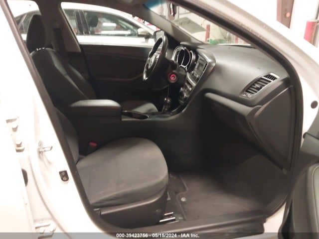 KIA Optima Lx 2015 KNAGM4A73F5648995 Image 5