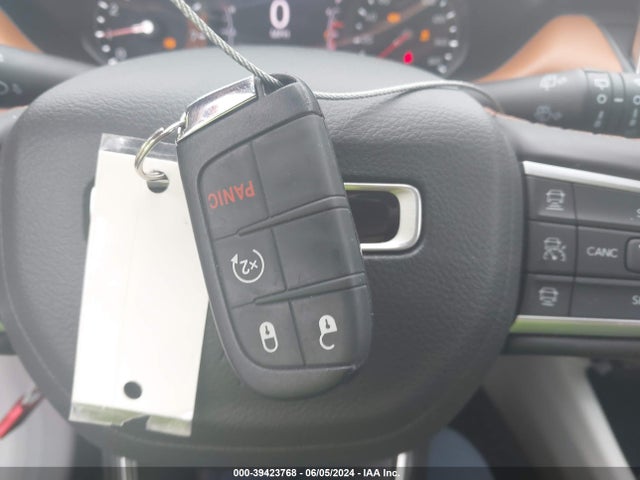 3C4NJDCB7NT226201 Jeep Compass Limited 4x4