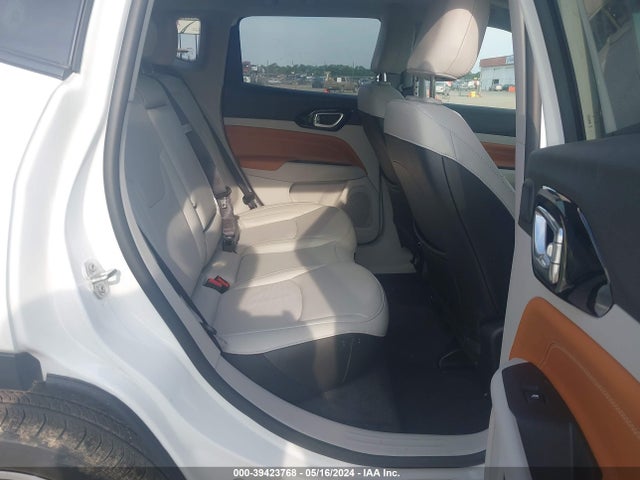 3C4NJDCB7NT226201 Jeep Compass Limited 4x4
