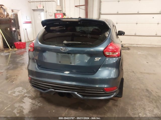 1FADP3L97JL331947 Ford FOCUS ST