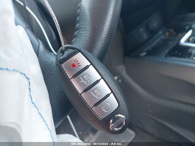 Nissan ROGUE SV 2017 5N1AT2MT7HC888490 Image 11