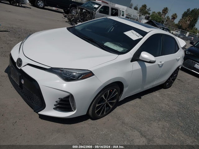 Toyota Corolla Xse 2018 2T1BURHE6JC065055 Image 2