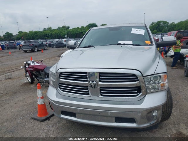 1C6RR7TT6HS822336 RAM 1500 Big Horn  4x4 6'4 Box
