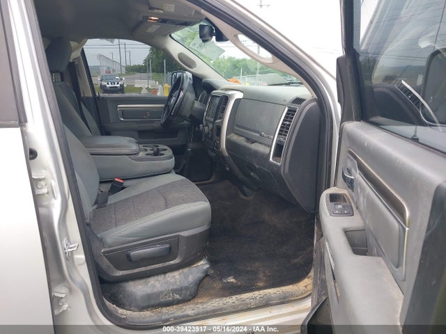 1C6RR7TT6HS822336 RAM 1500 Big Horn  4x4 6'4 Box