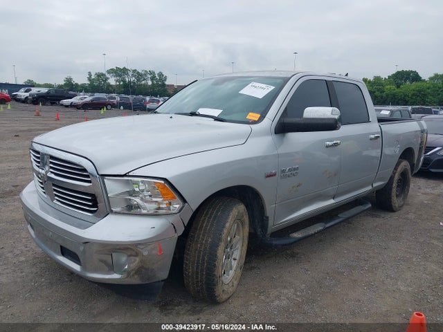 1C6RR7TT6HS822336 RAM 1500 Big Horn  4x4 6'4 Box