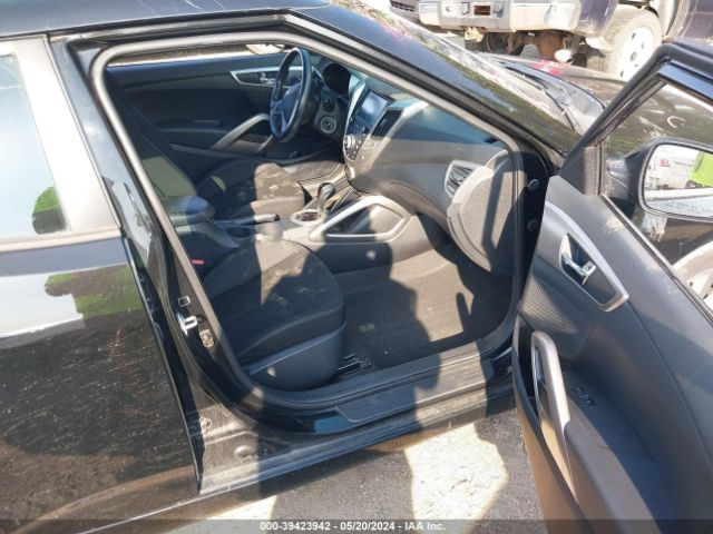 KMHTC6AD1HU311641 Hyundai Veloster