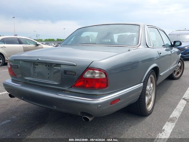 2002 JAGUAR XJ8 SAJDA12C32LF49337 Photo 3
