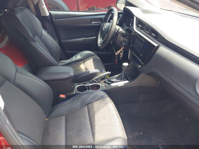 Toyota COROLLA SE 2018 5YFBURHE4JP766872 Image 5