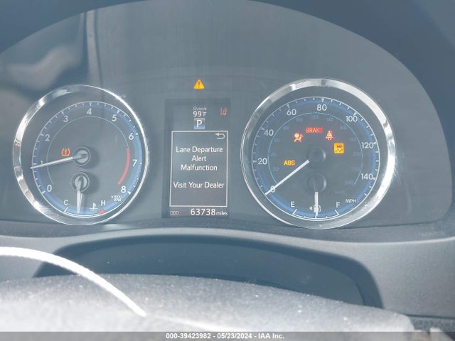 Toyota COROLLA SE 2018 5YFBURHE4JP766872 Image 7