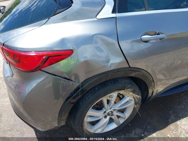 SJKCH5CP1JA057599 Infiniti Qx30 Luxury